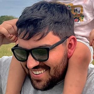 Meet your Posher, Connor